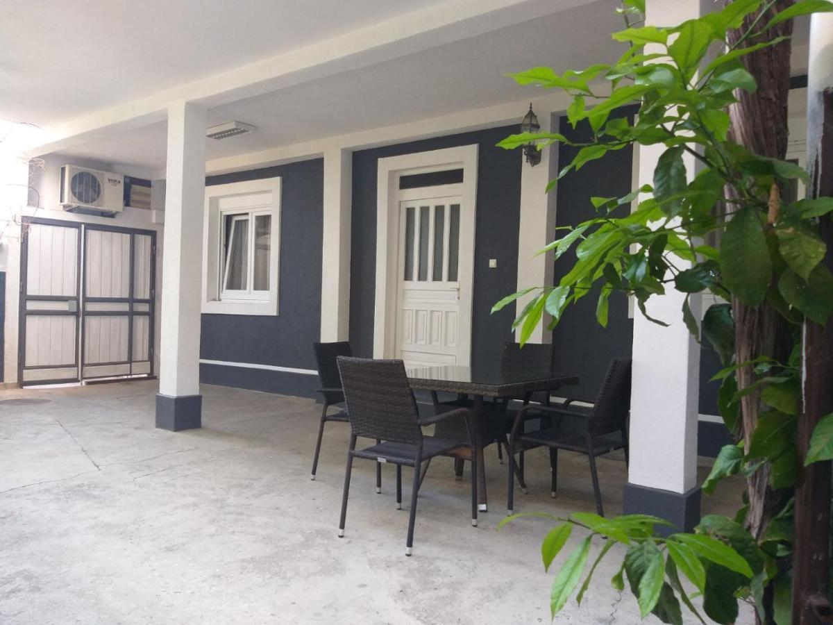 Luka Apartment Ulcinj Eksteriør billede
