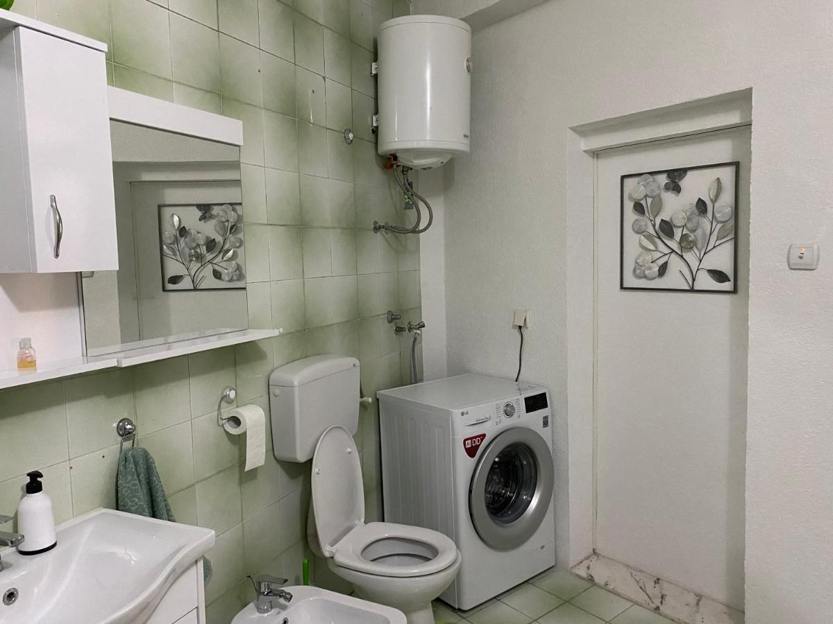 Luka Apartment Ulcinj Eksteriør billede